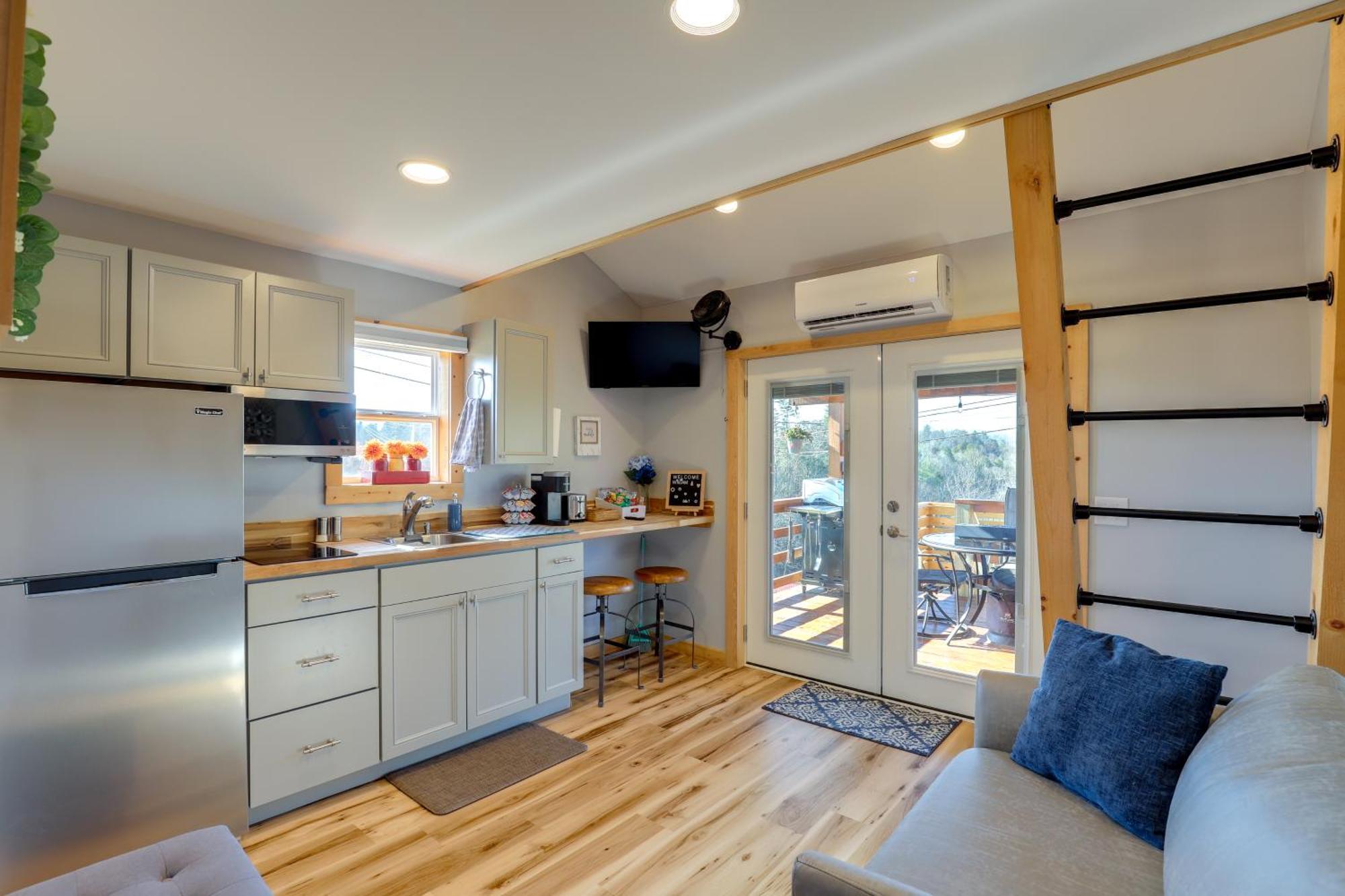 Marshall Studio With Loft, Hot Tub And Views! المظهر الخارجي الصورة