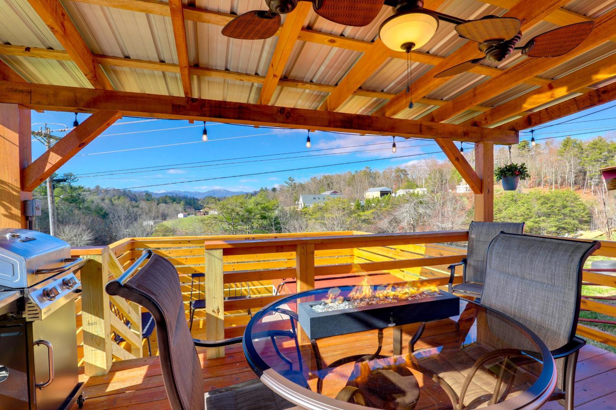 Marshall Studio With Loft, Hot Tub And Views! المظهر الخارجي الصورة